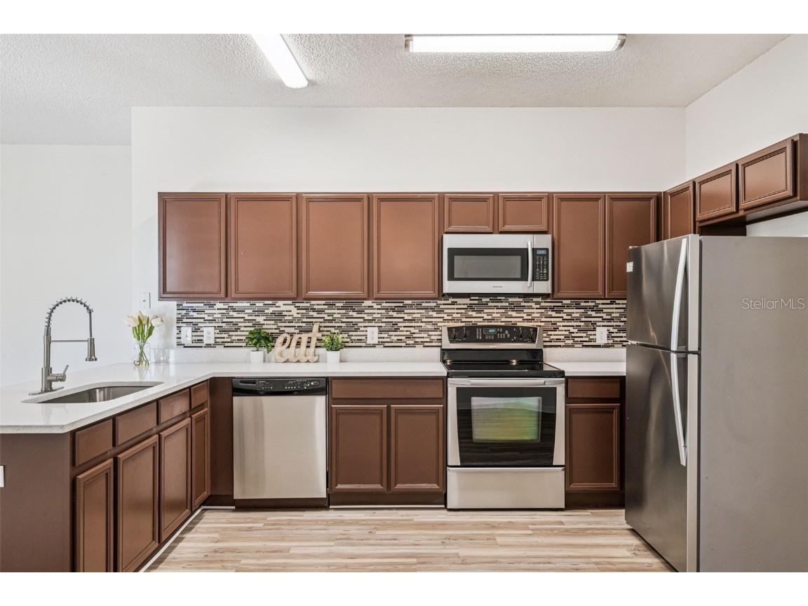 554 Nogales Court Kissimmee FL 34758 S5136886 image8