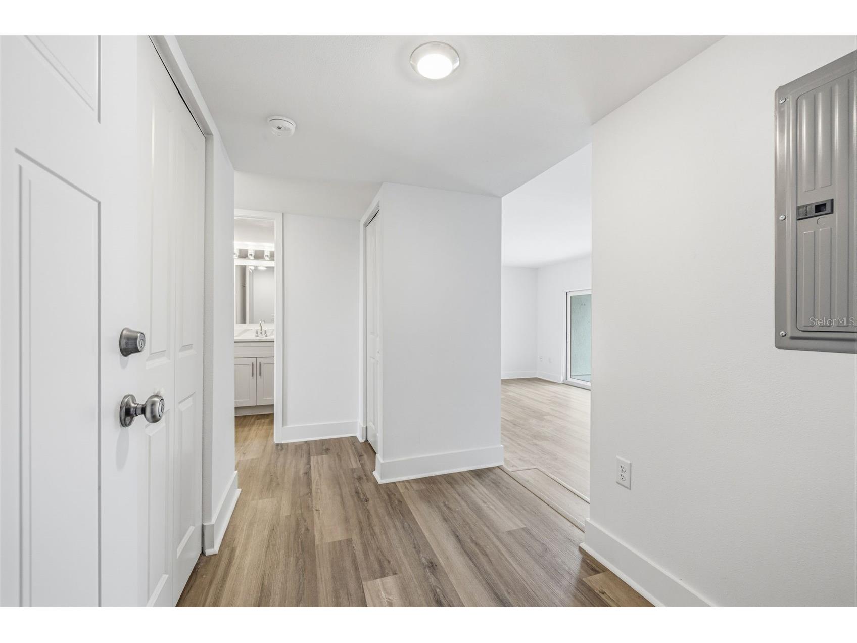 554 Plaza Seville Court #103 Treasure Island FL 33706 - BOCA CIEGA BAY INTRACOASTAL TB8504440 image21