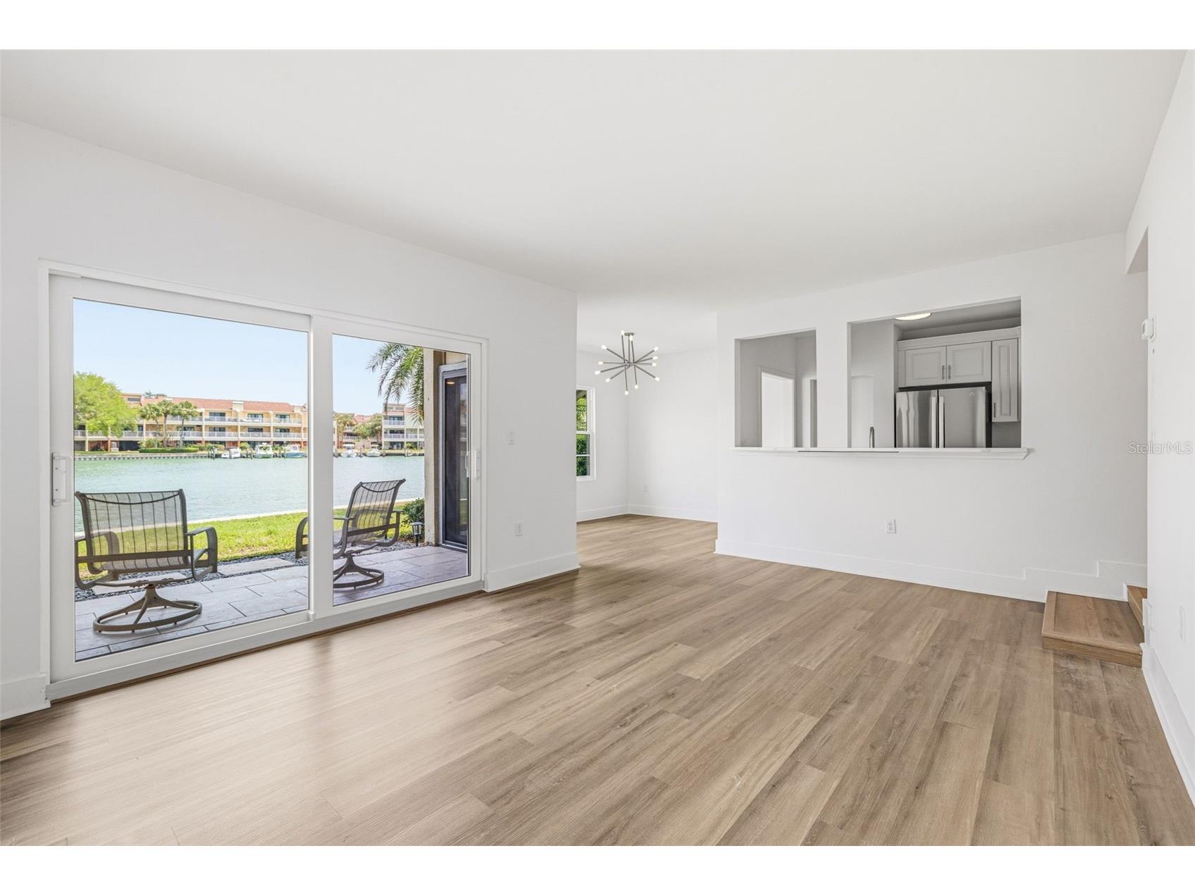554 Plaza Seville Court #103 Treasure Island FL 33706 - BOCA CIEGA BAY INTRACOASTAL TB8504440 image3