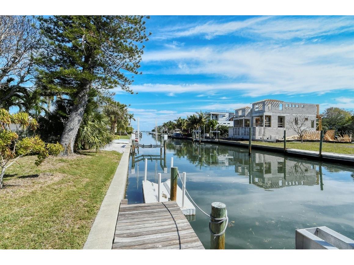 554 Rountree Drive Longboat Key FL 34228 A4599510 image1