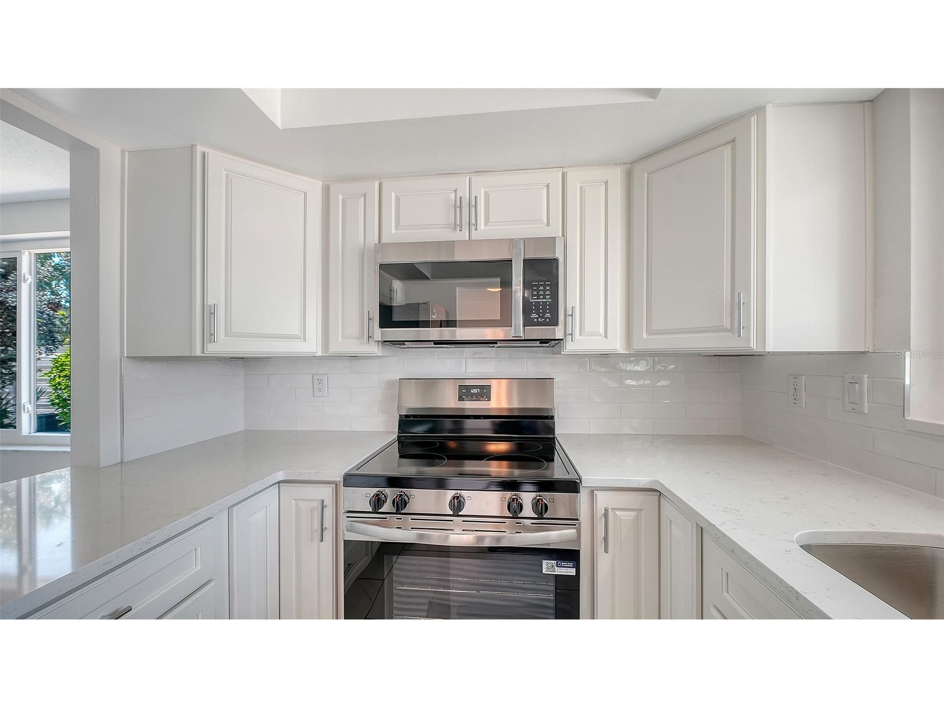 554 Spanish Drive S Longboat Key FL 34228 A4688632 image12