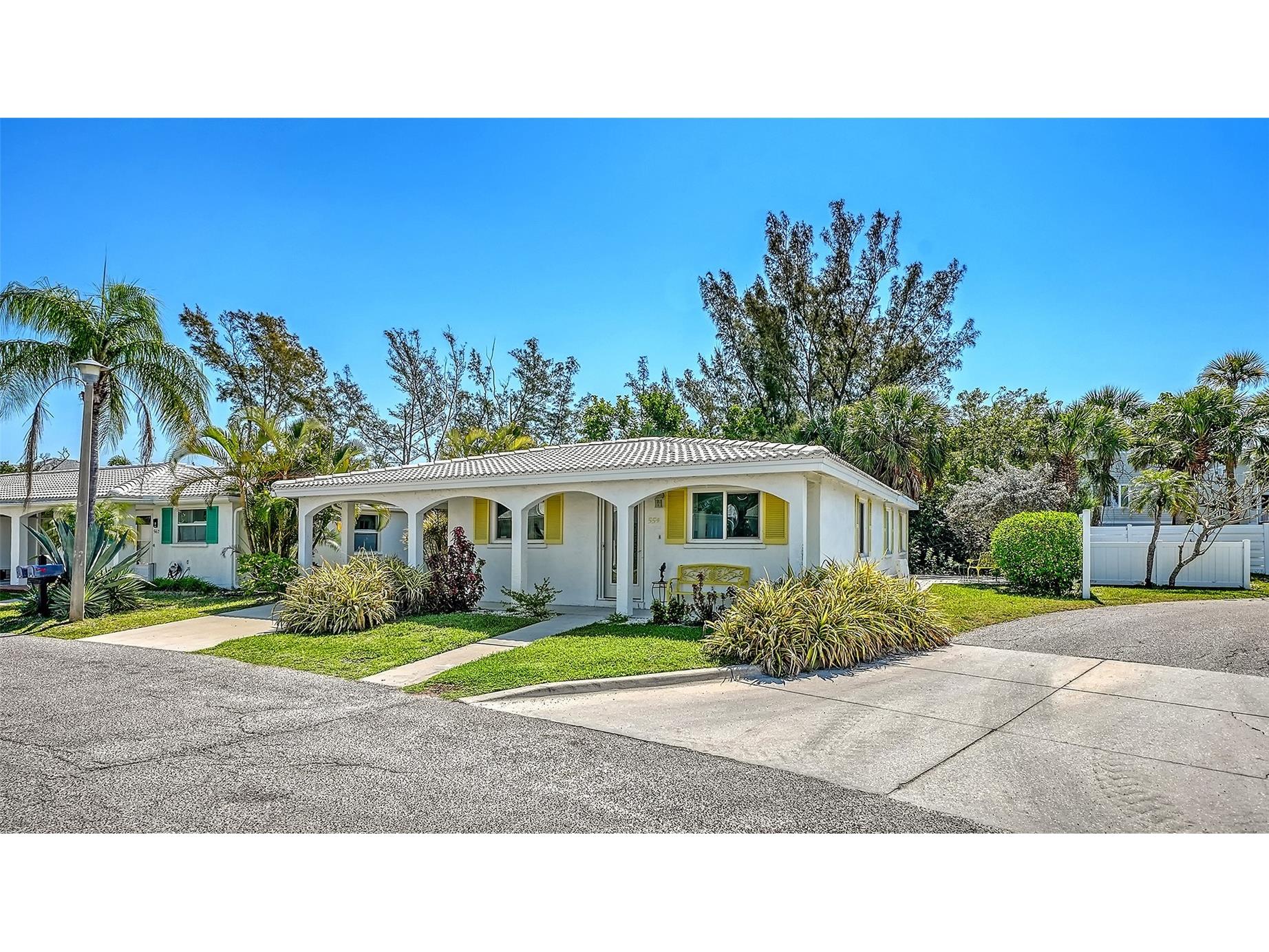 554 Spanish Drive S Longboat Key FL 34228 A4688632 image3