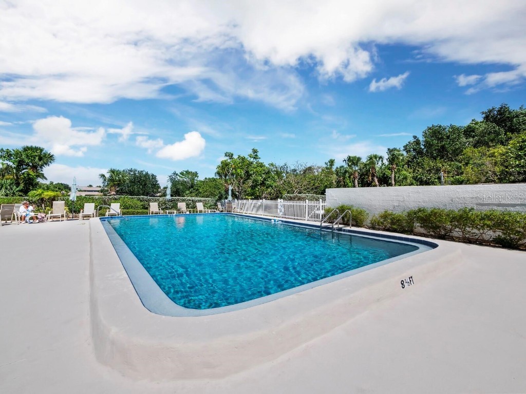 554 Sutton Place #554 Longboat Key FL 34228 A4677228 image22
