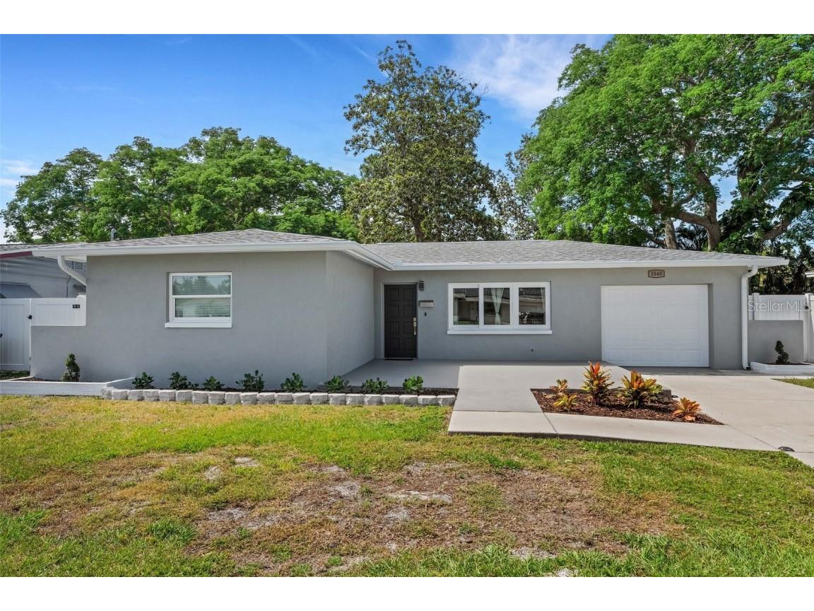 5540 14th Avenue N Saint Petersburg FL 33710 U8240405 image1