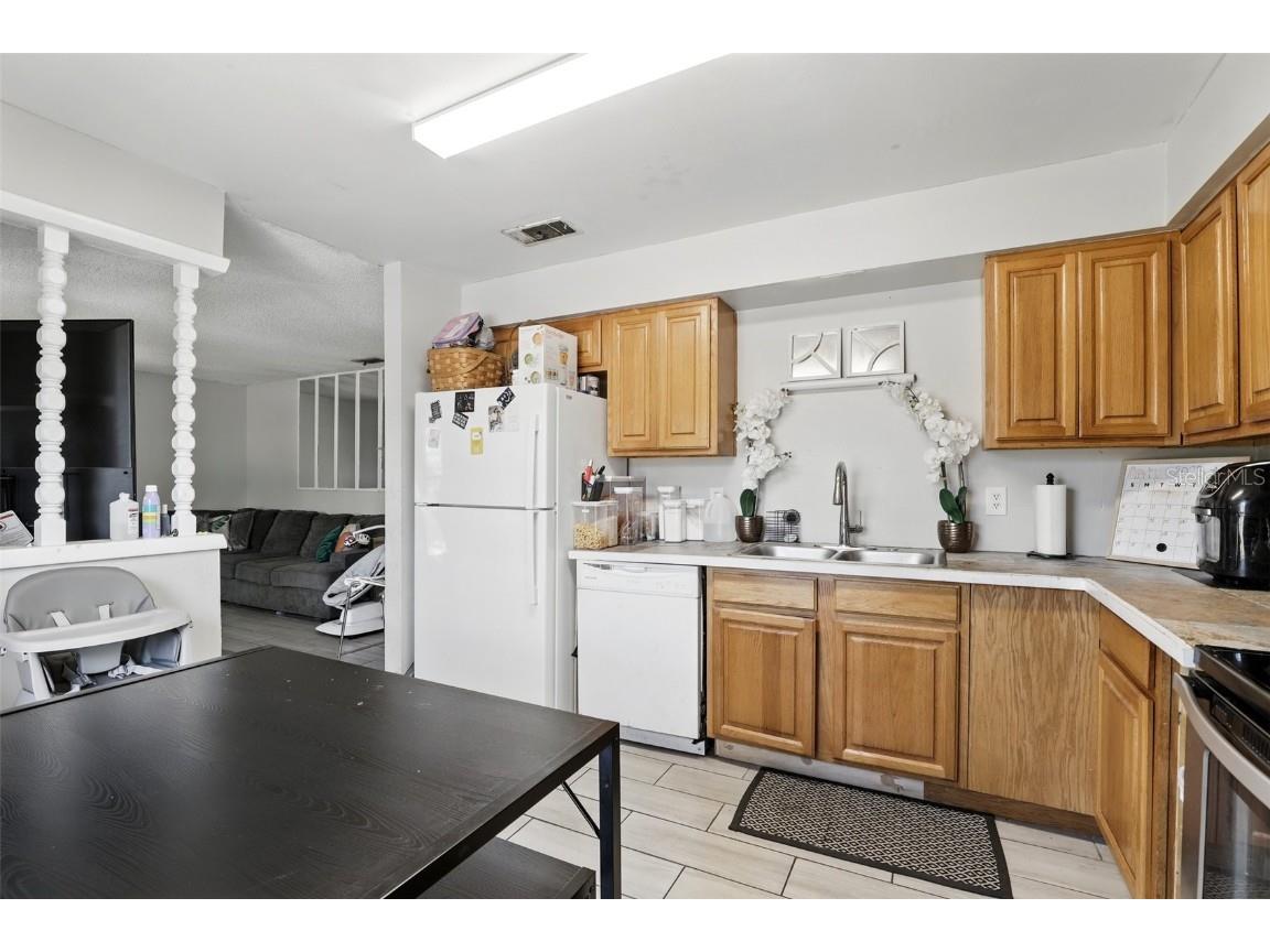 5540 Charleston Street Orlando FL 32807 S5125984 image10