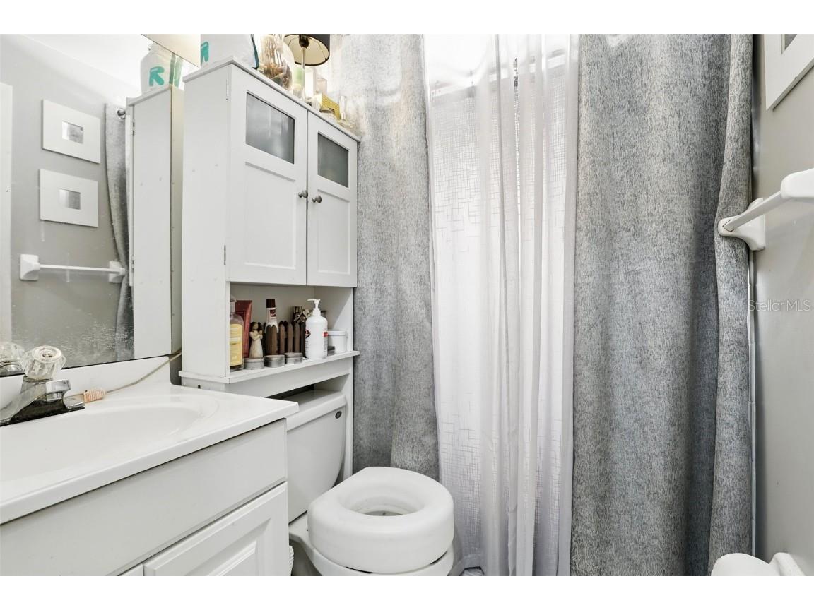 5540 Charleston Street Orlando FL 32807 S5125984 image21