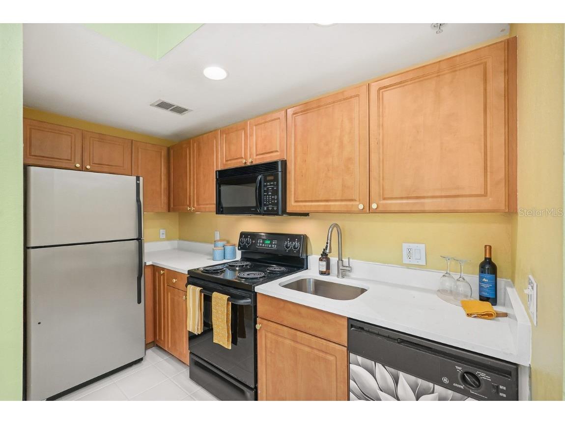 5540 Rosehill Road #104 Sarasota FL 34233 A4671350 image18