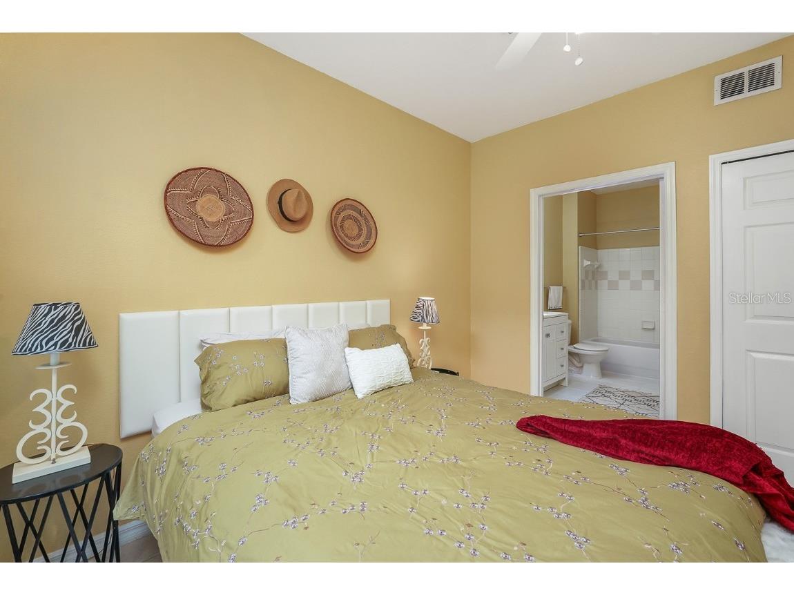 5540 Rosehill Road #104 Sarasota FL 34233 A4671350 image24