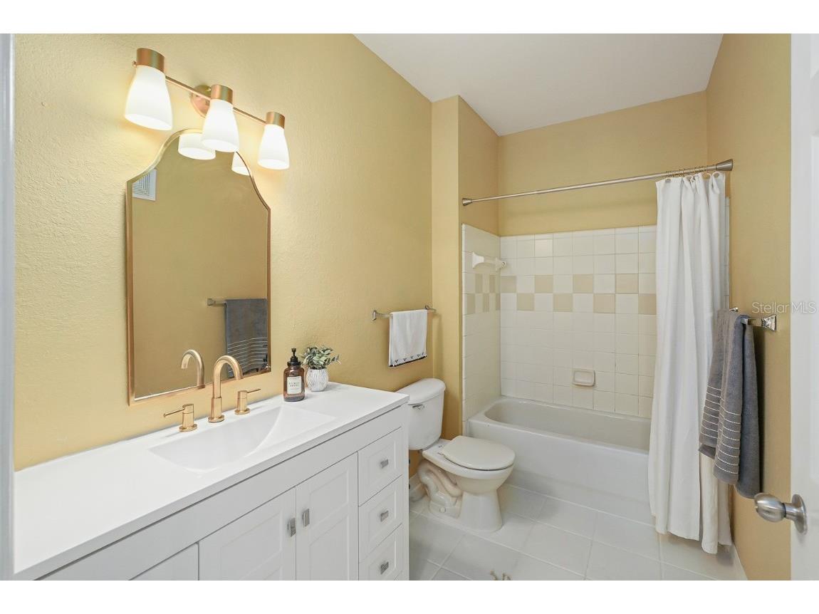 5540 Rosehill Road #104 Sarasota FL 34233 A4671350 image25