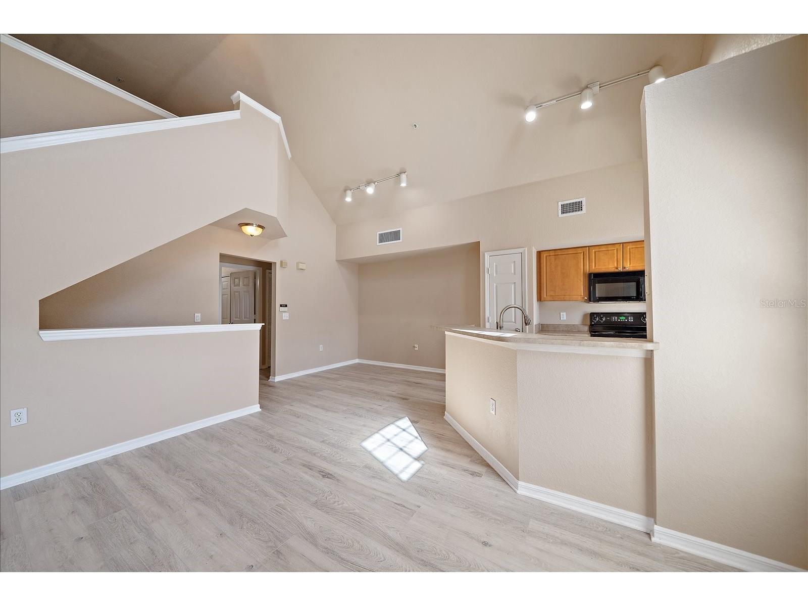 5540 Rosehill Road #201 Sarasota FL 34233 A4686036 image12