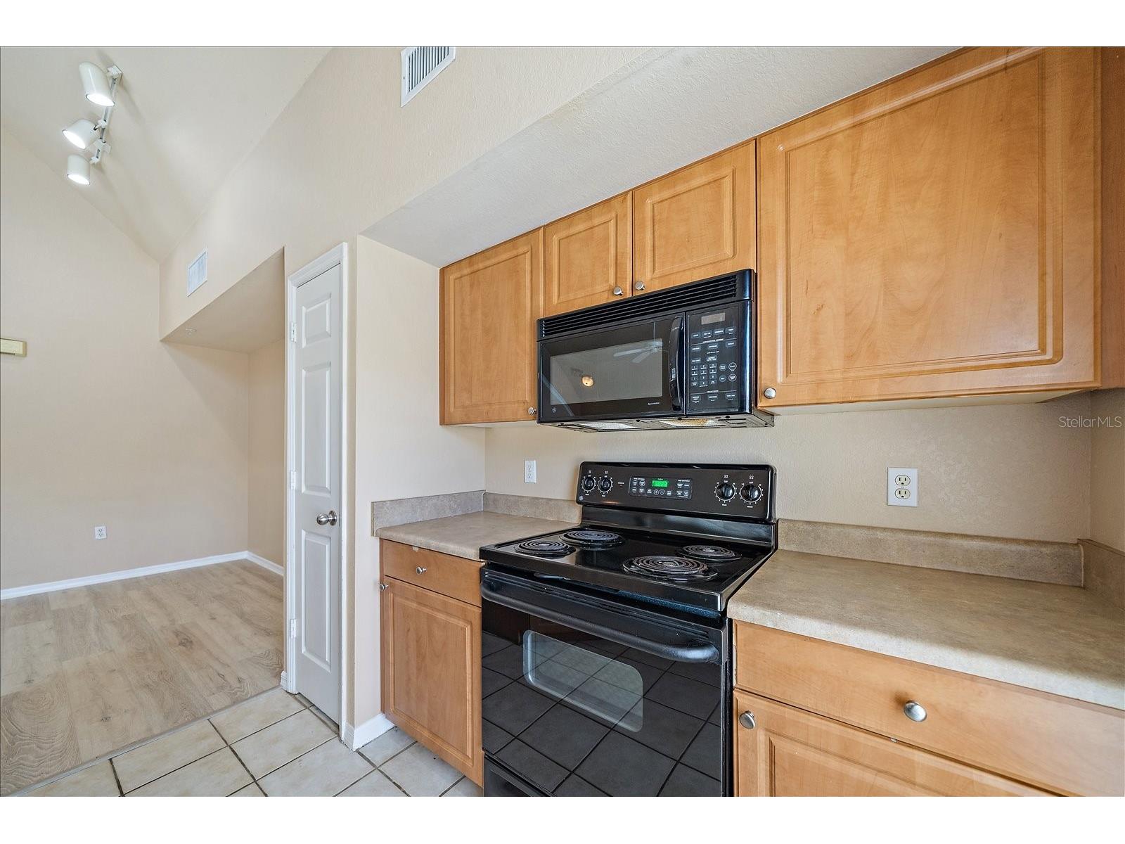 5540 Rosehill Road #201 Sarasota FL 34233 A4686036 image16