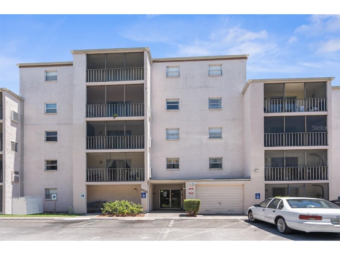 5541 Bay Boulevard #209 Port Richey FL 34668 W7866046 image1