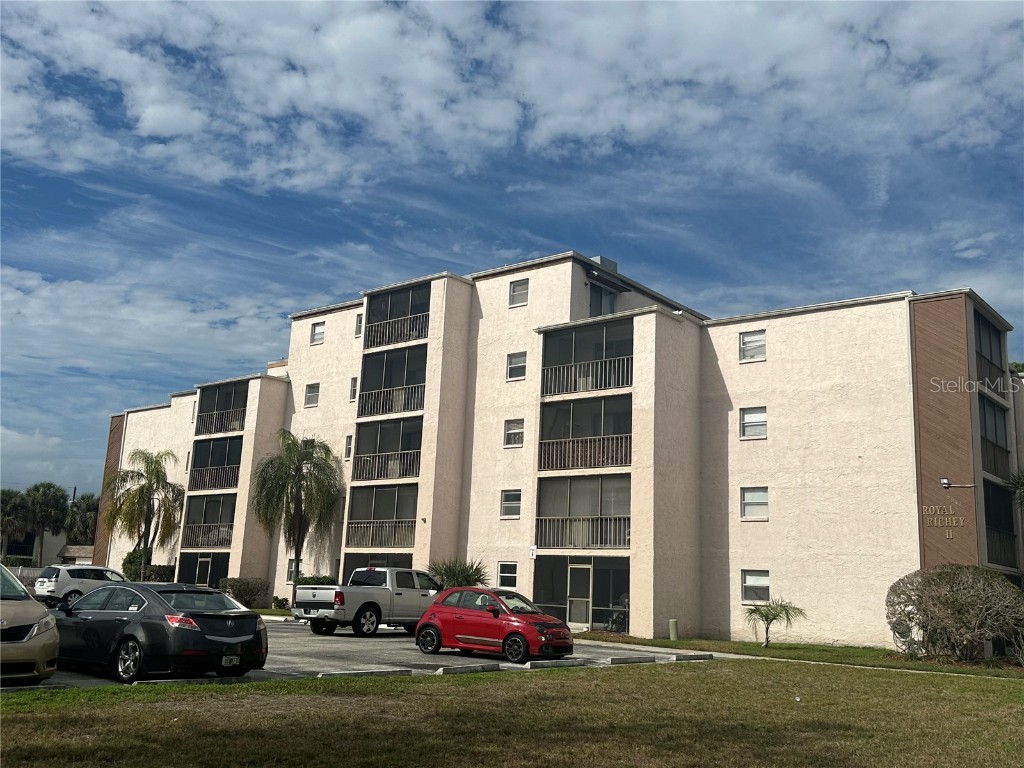 5541 Bay Boulevard #307 Port Richey FL 34668 W7862098 image1