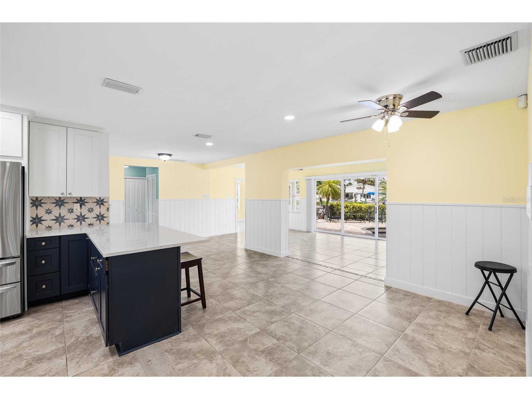 5541 Bayou Grande Boulevard NE Saint Petersburg FL 33703 - TAMPA BAY TB8514445 image13