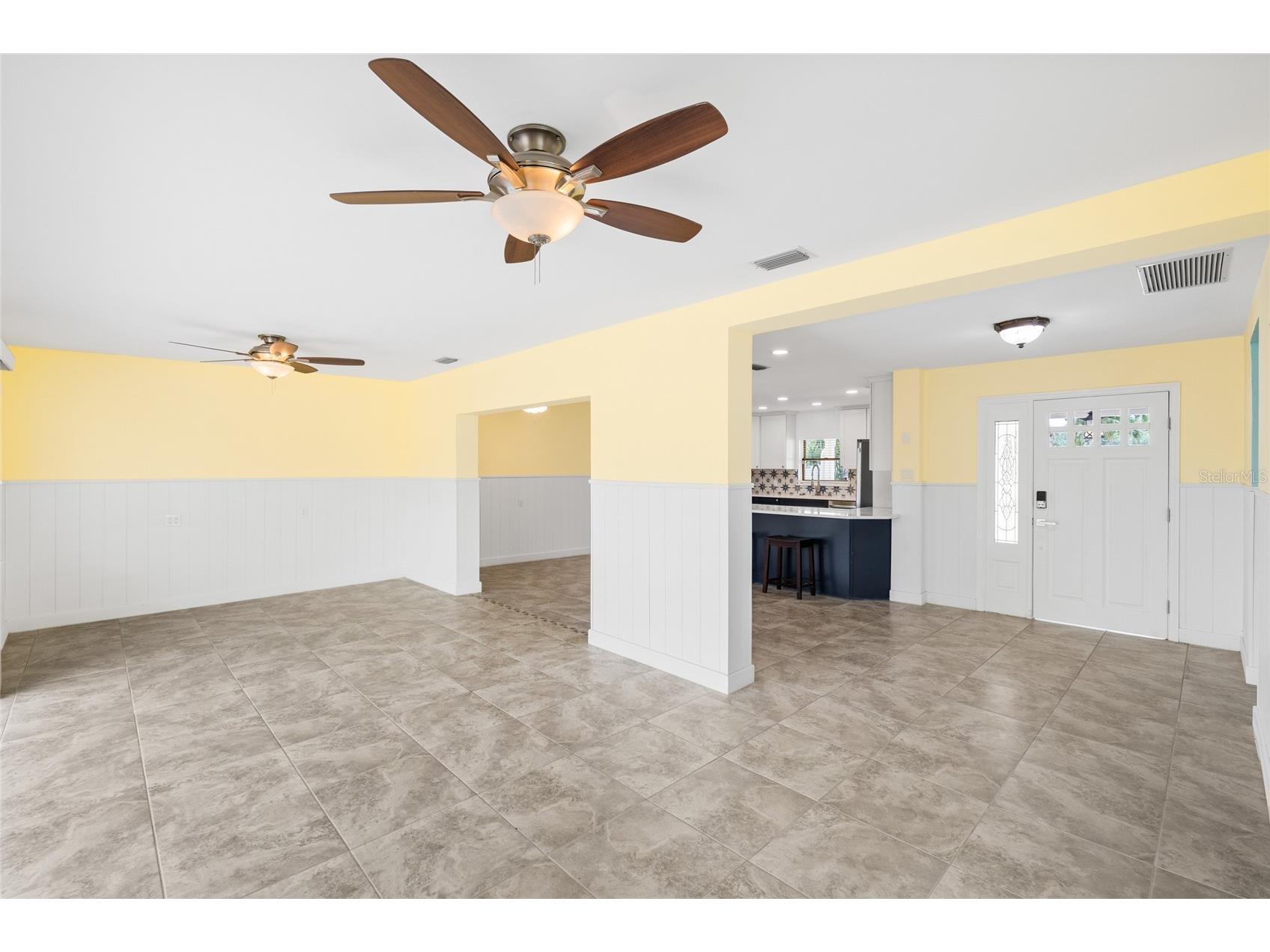 5541 Bayou Grande Boulevard NE Saint Petersburg FL 33703 - TAMPA BAY TB8514445 image16