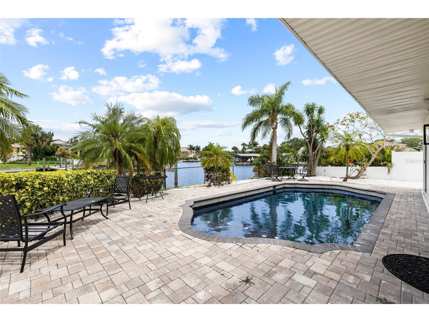 5541 Bayou Grande Boulevard NE Saint Petersburg FL 33703 - TAMPA BAY TB8514445 image3
