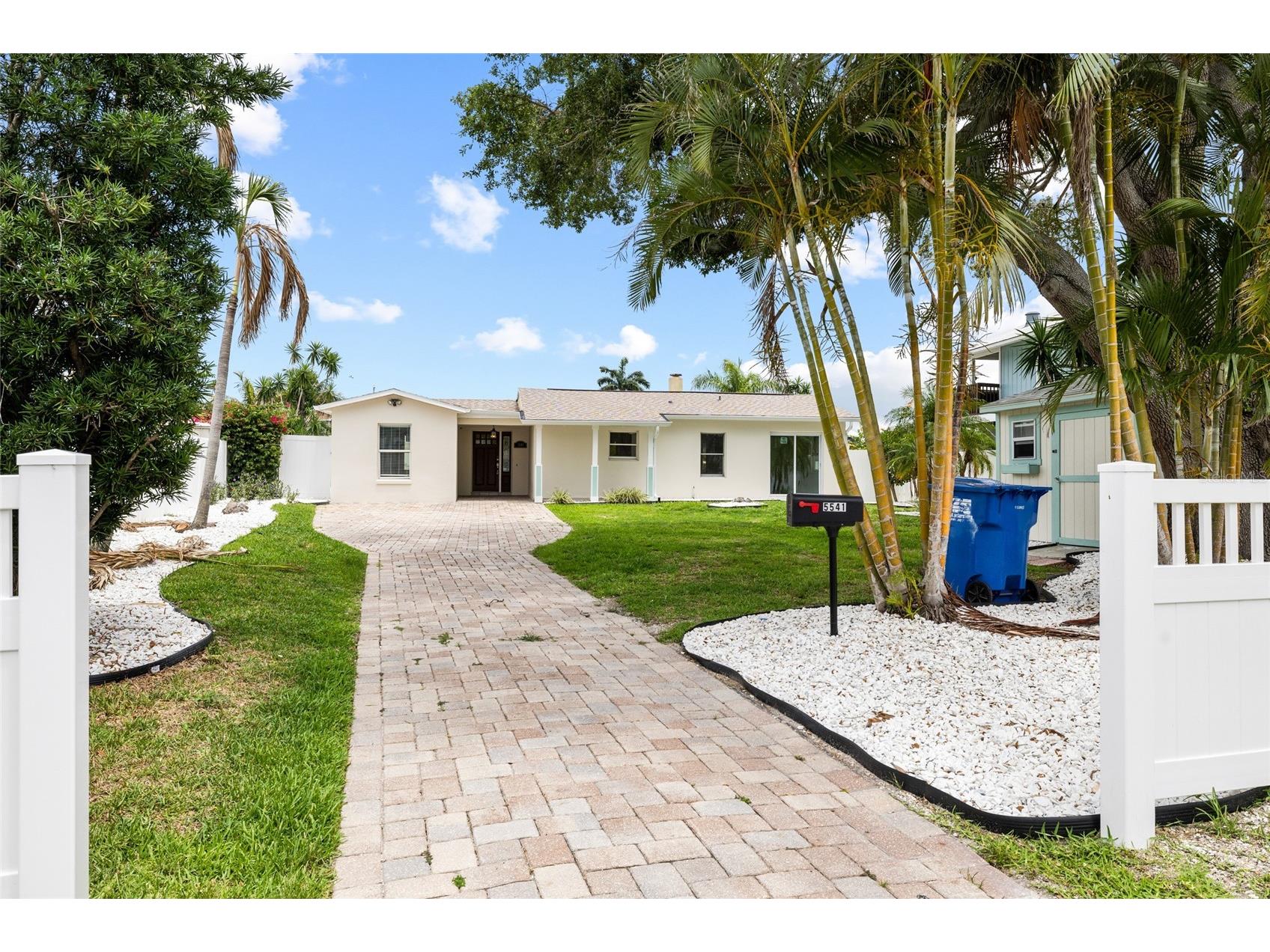 5541 Bayou Grande Boulevard NE Saint Petersburg FL 33703 - TAMPA BAY TB8514445 image34