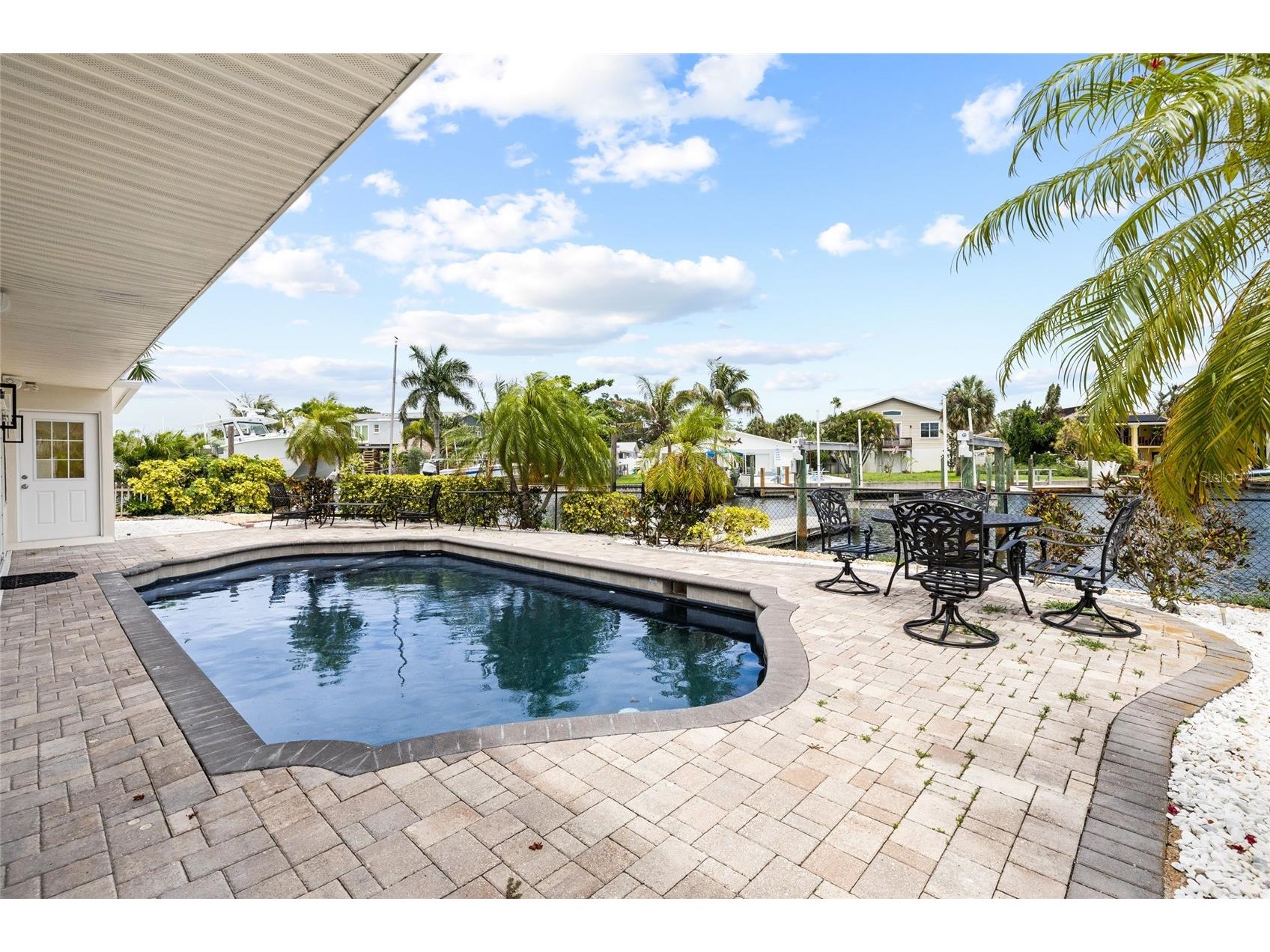 5541 Bayou Grande Boulevard NE Saint Petersburg FL 33703 - TAMPA BAY TB8514445 image40