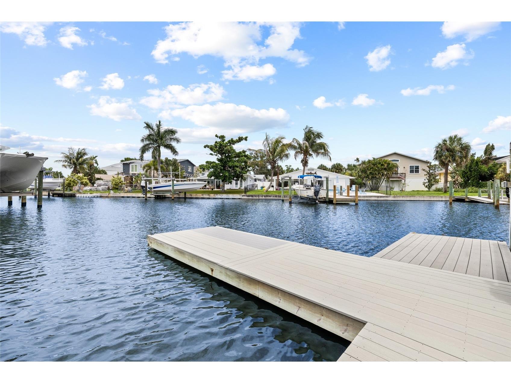 5541 Bayou Grande Boulevard NE Saint Petersburg FL 33703 - TAMPA BAY TB8514445 image44