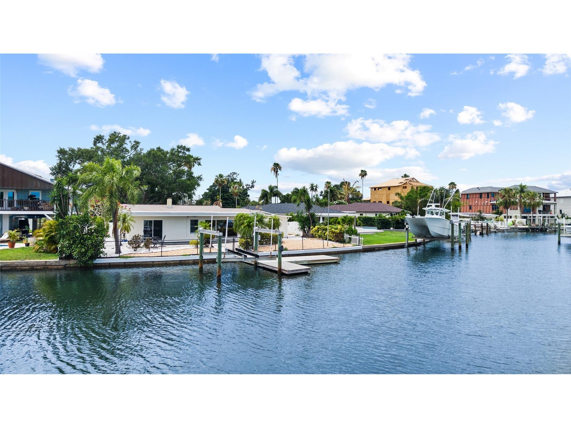 5541 Bayou Grande Boulevard NE Saint Petersburg FL 33703 - TAMPA BAY TB8514445 image47