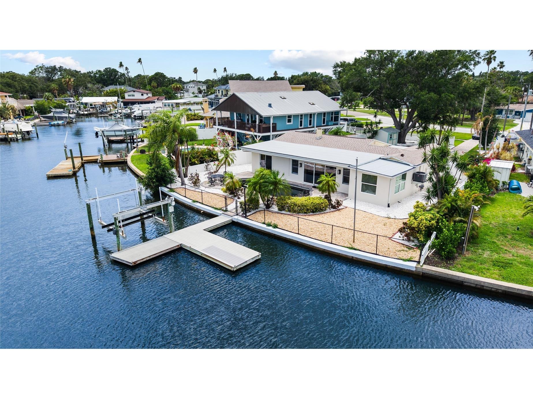 5541 Bayou Grande Boulevard NE Saint Petersburg FL 33703 - TAMPA BAY TB8514445 image48