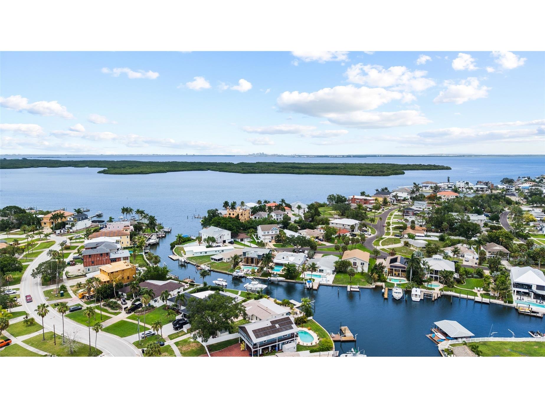 5541 Bayou Grande Boulevard NE Saint Petersburg FL 33703 - TAMPA BAY TB8514445 image54