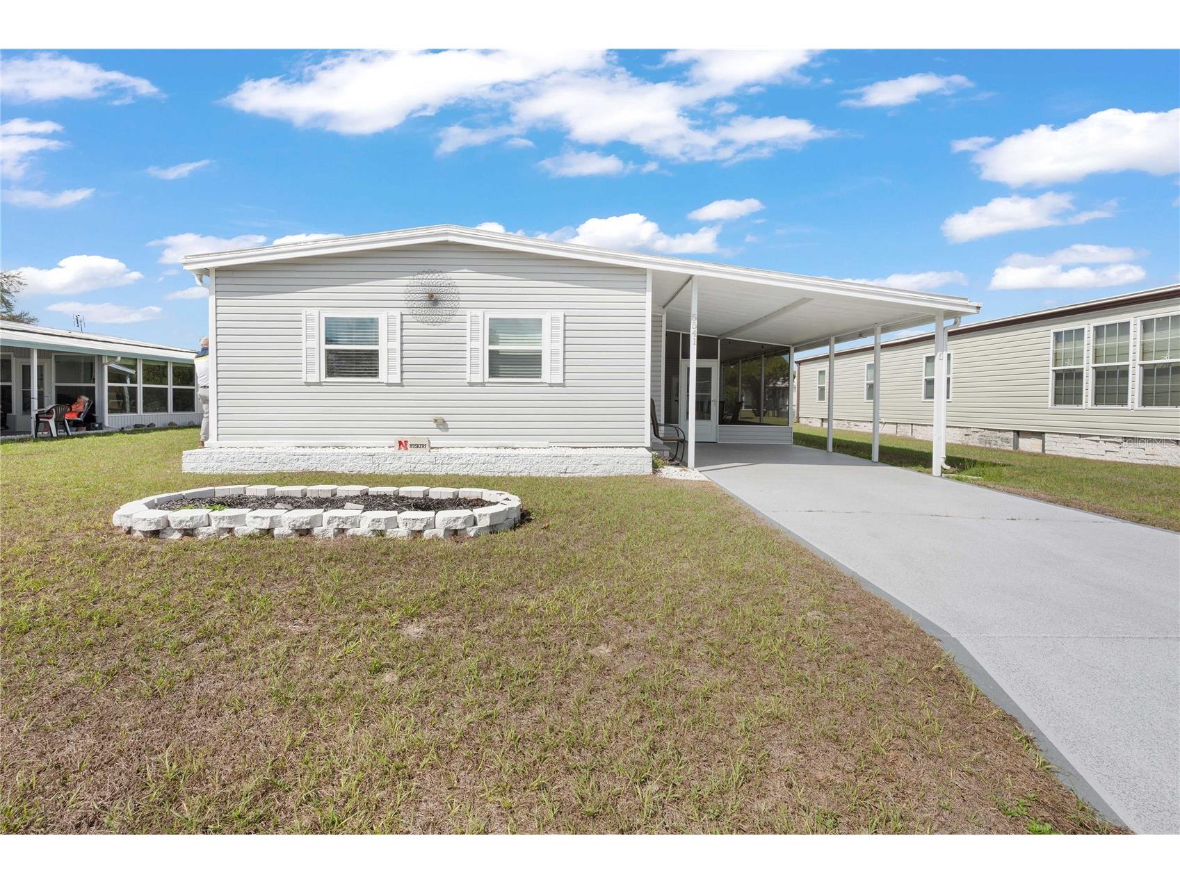 5541 Benton Street Zephyrhills FL 33542 TB8485968 image1