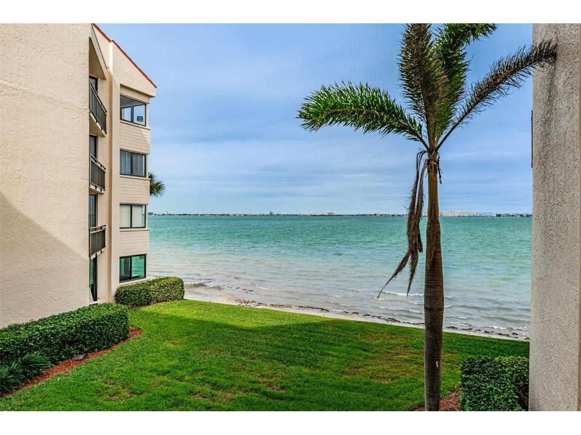 5541 Puerta Del Sol Boulevard S #217 Saint Petersburg FL 33715 - BOCA CIEGA BAY U8188530 image1