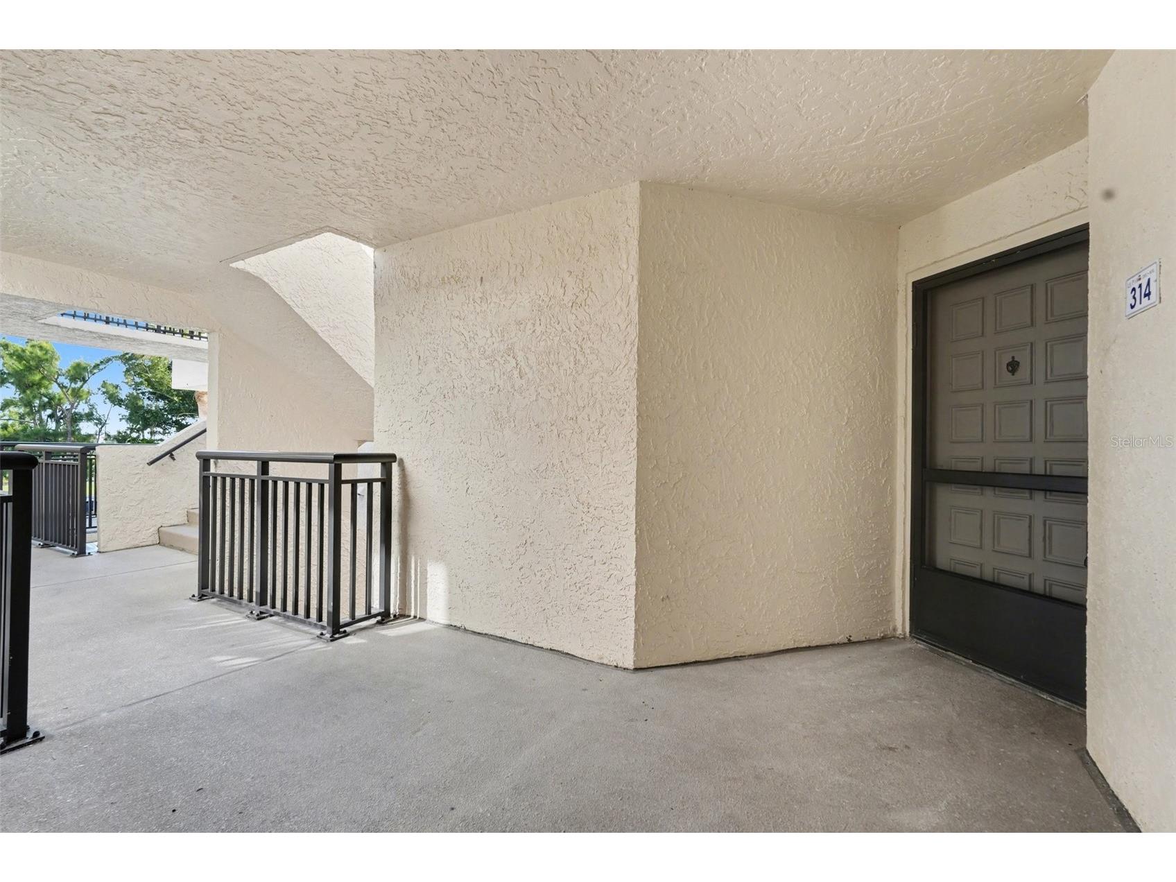 5541 Puerta Del Sol Boulevard S #314 Saint Petersburg FL 33715 TB8472676 image2