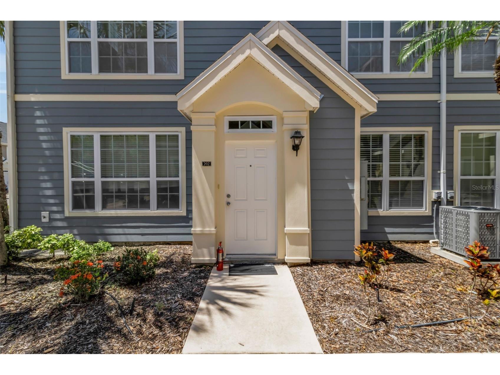 5541 Rosehill Road #202 Sarasota FL 34233 TB8519376 image2