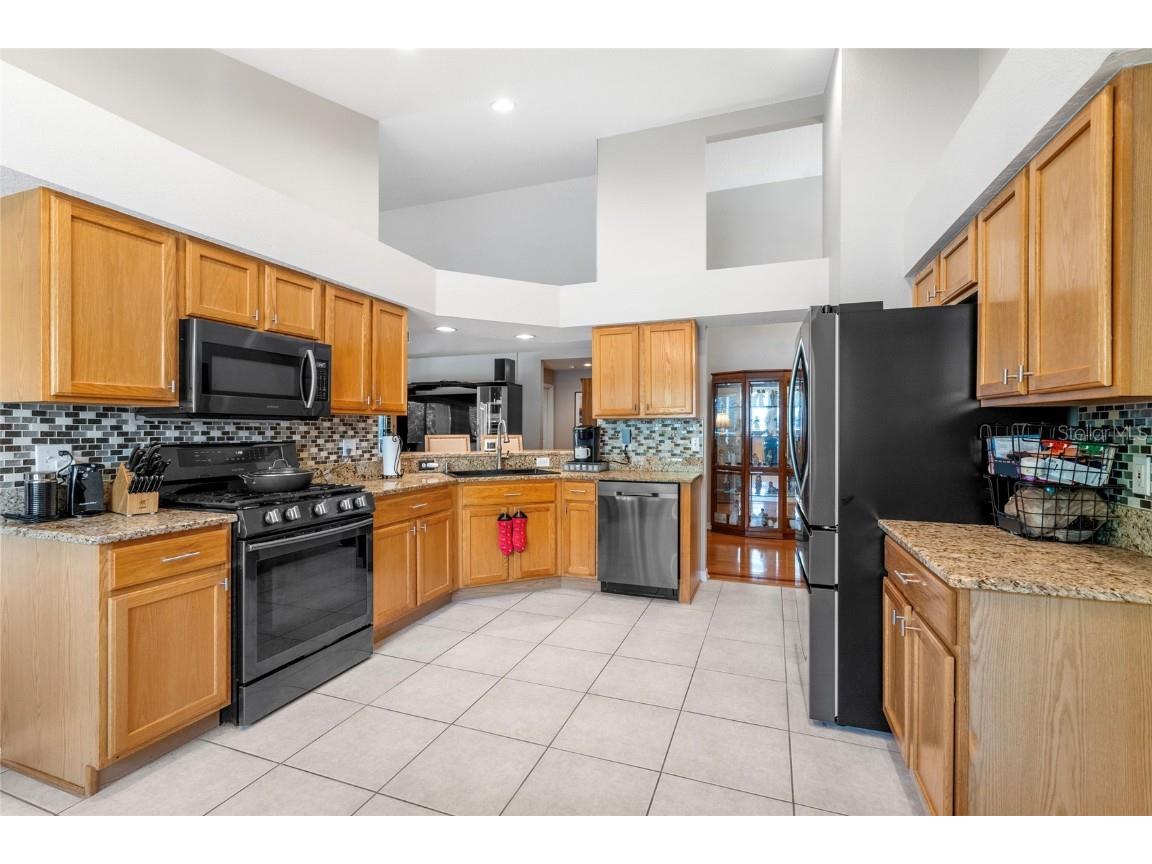 5542 Avenue Du Soleil Lutz FL 33558 TB8426100 image11