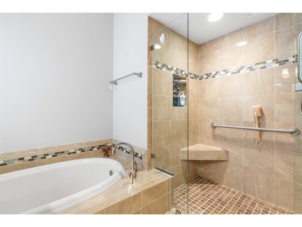 5542 Avenue Du Soleil Lutz FL 33558 TB8426100 image19