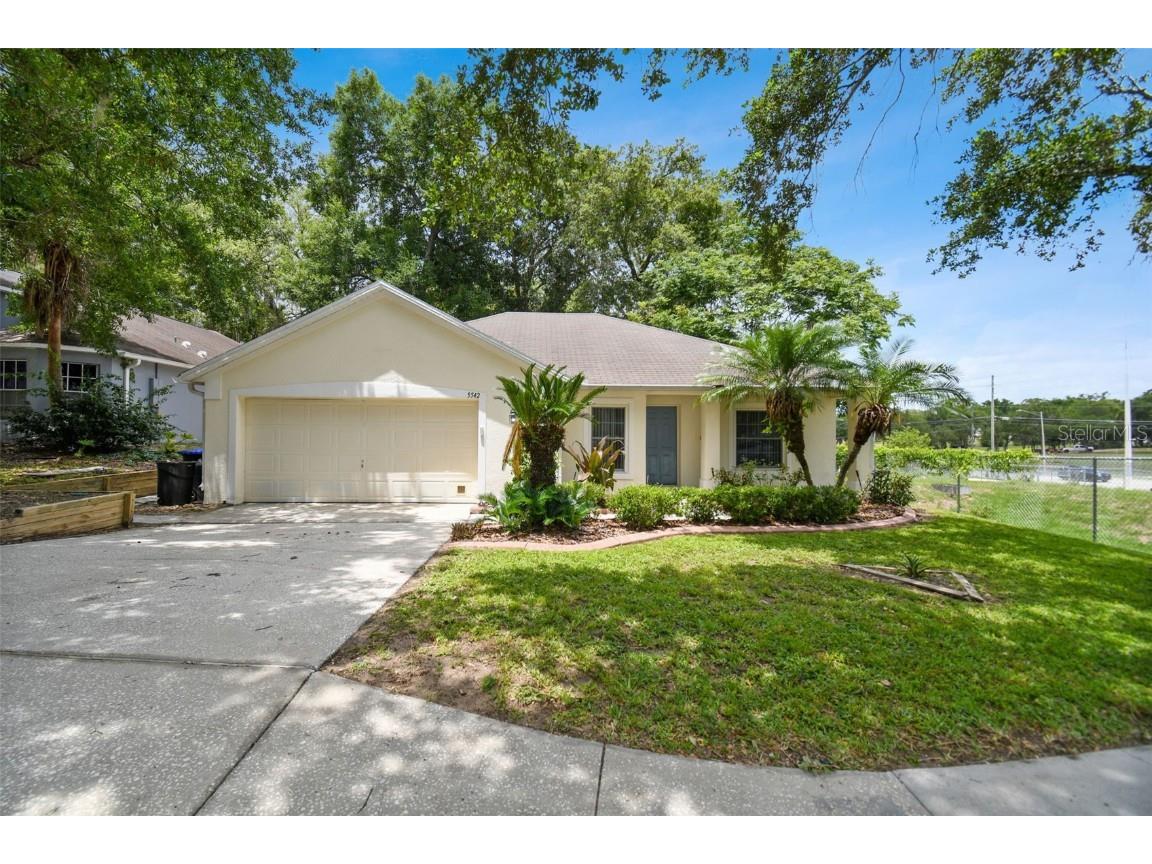 5542 Chatham Woods Court Orlando FL 32808 O6115675 image1