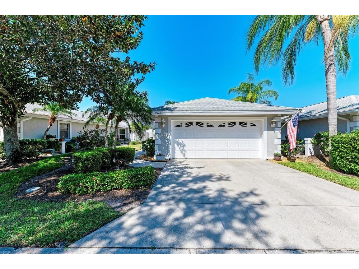 5542 Country Club Way Sarasota FL 34243 A4565881 image1