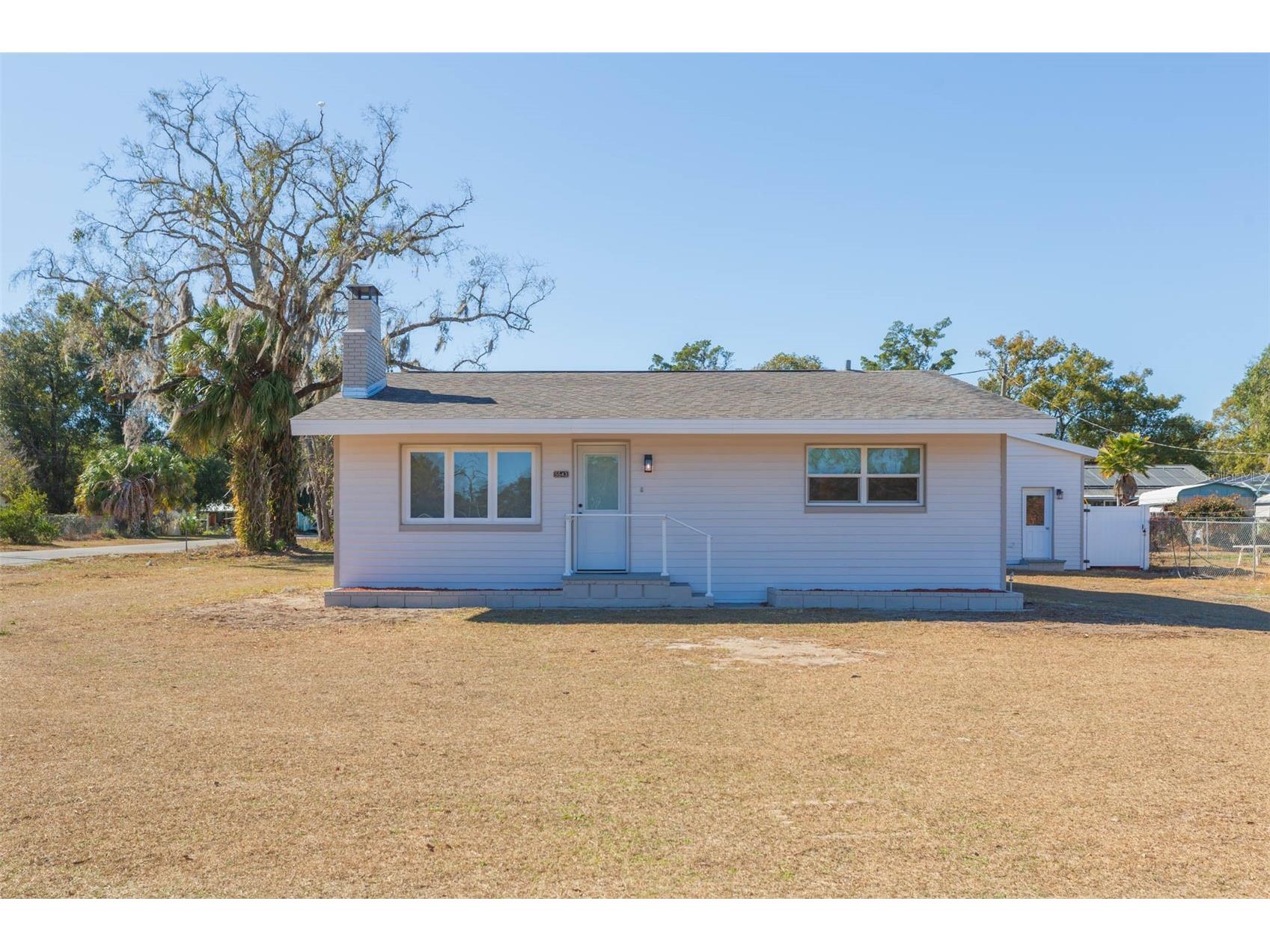 5543 19th Street Zephyrhills FL 33542 TB8472720 image1
