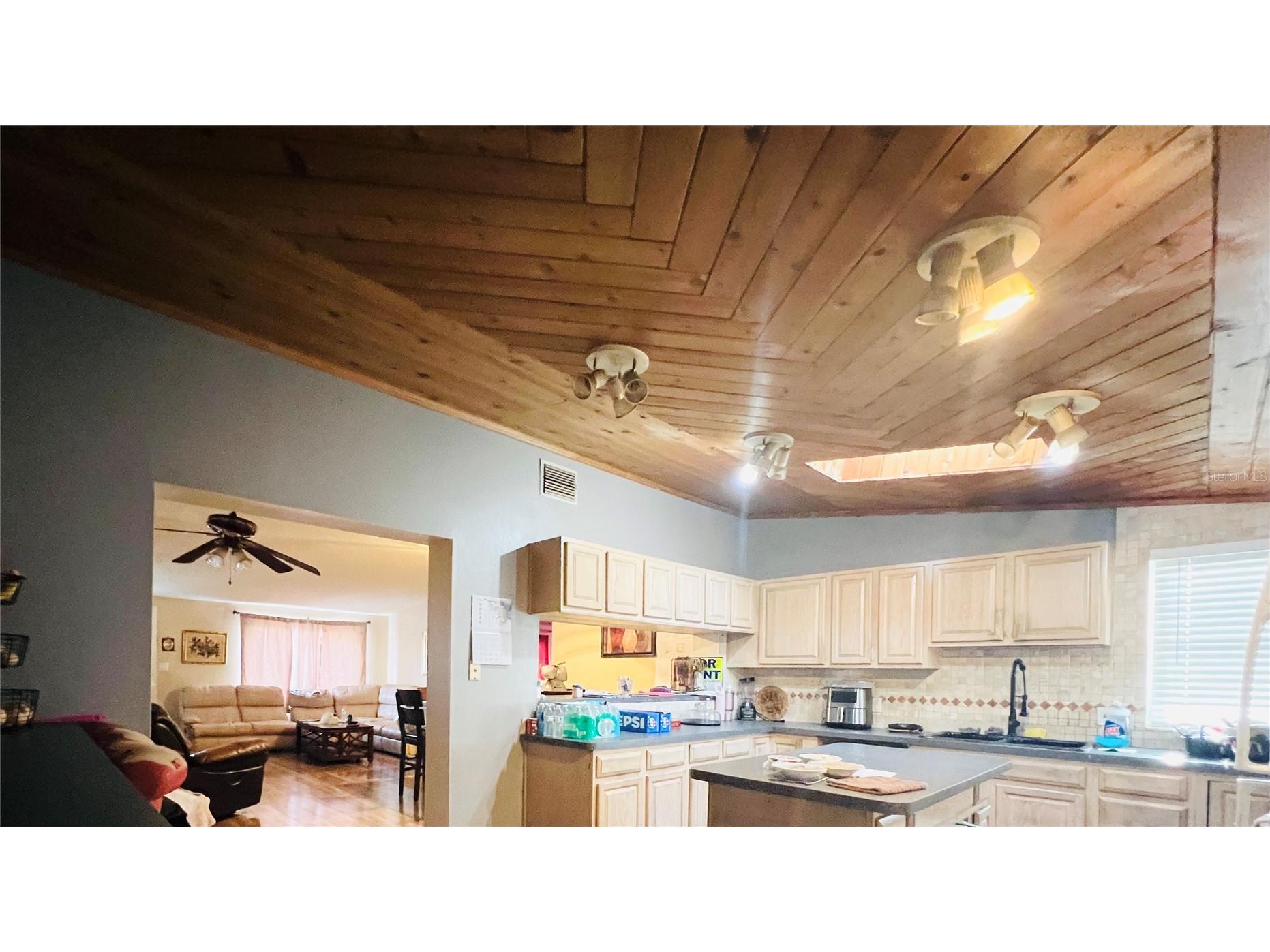 5543 Moog Road New Port Richey FL 34652 W7884663 image7
