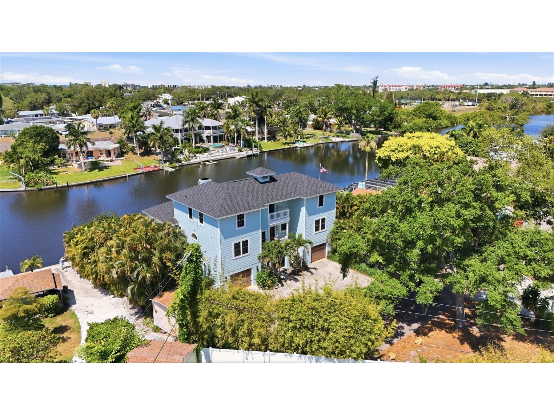 5544 Dinah Lane Sarasota FL 34231 A4693403 image1