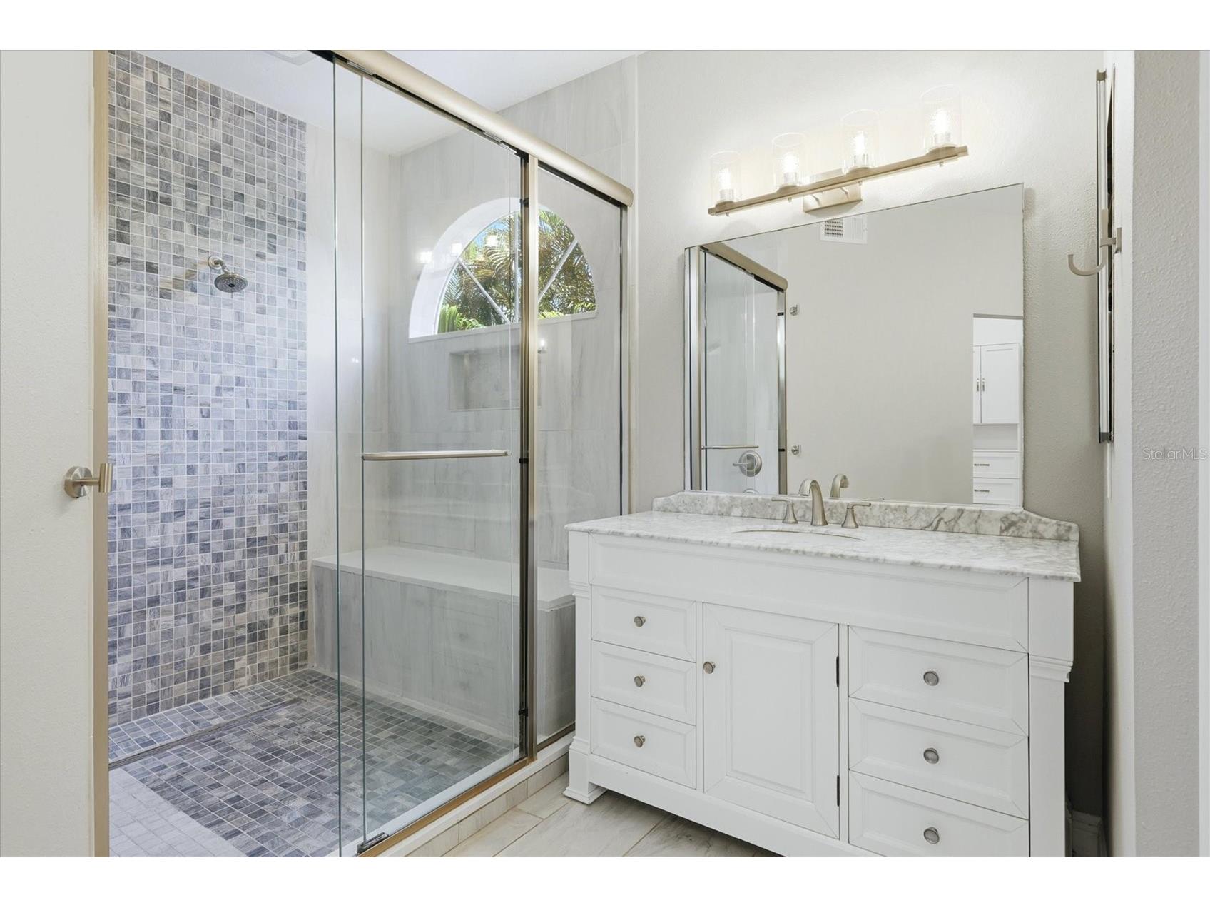 5544 Dinah Lane Sarasota FL 34231 A4693403 image22