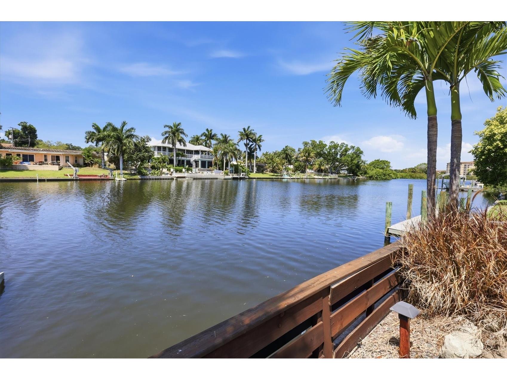 5544 Dinah Lane Sarasota FL 34231 A4693403 image42