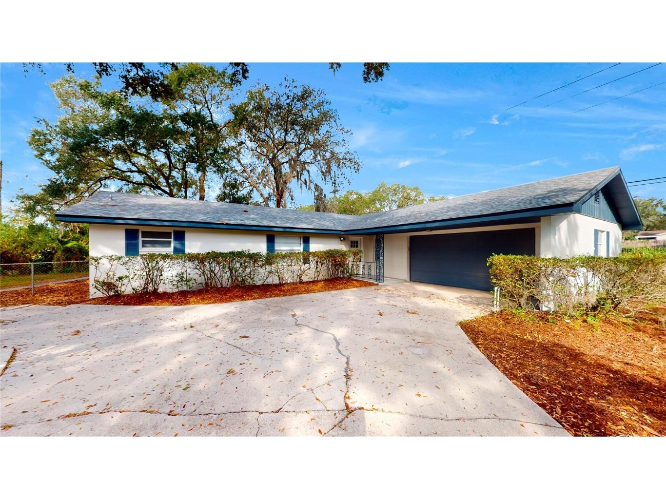 5544 Harbor Drive Lakeland FL 33809 - LAKE GIBSON S5095385 image1