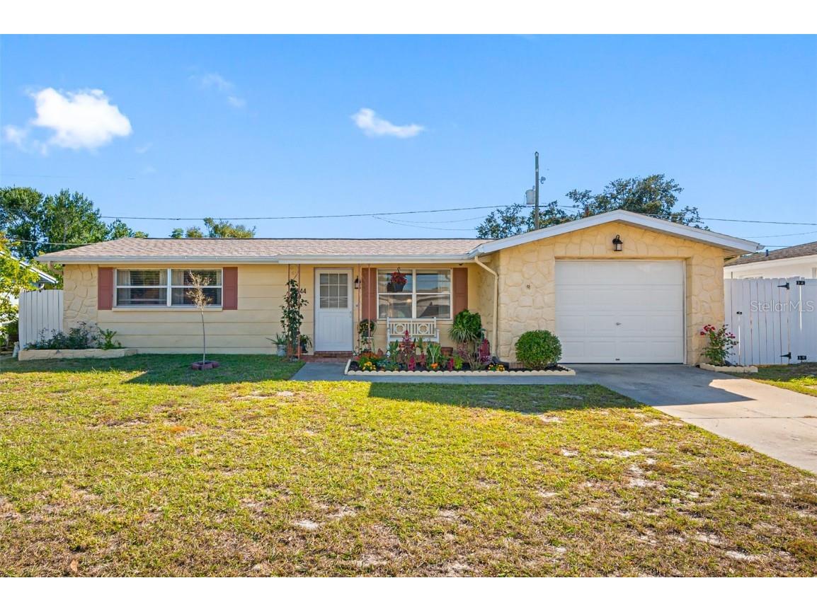 5544 Mosaic Drive Holiday FL 34690 U8220616 image1