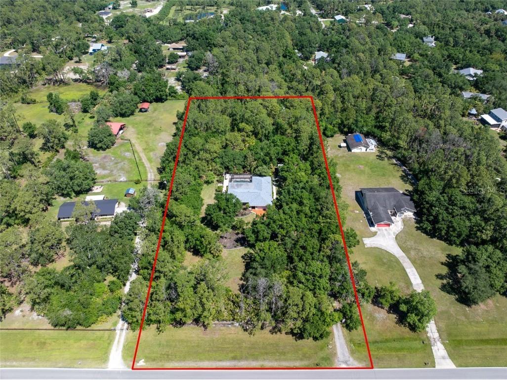 5544 Tropicaire Blvd North Port FL 34291 C7490530 image1