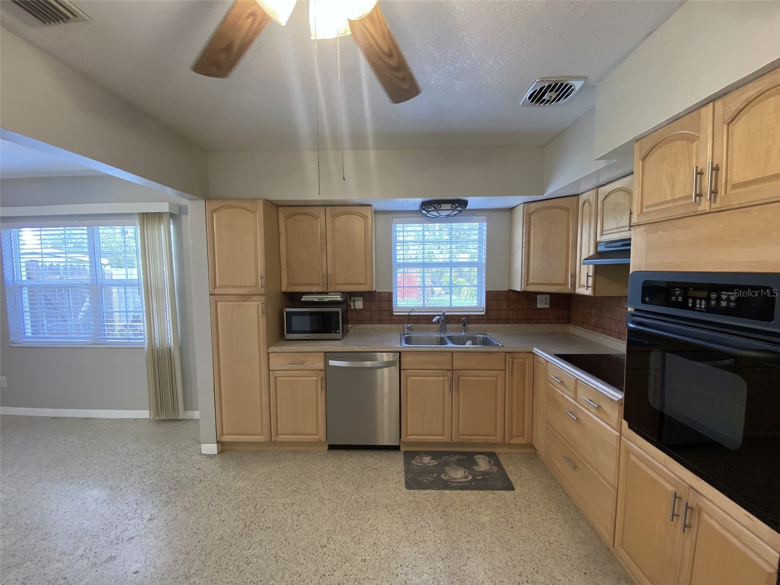 5545 3rd Ave N Saint Petersburg FL 33710 TB8505538 image14