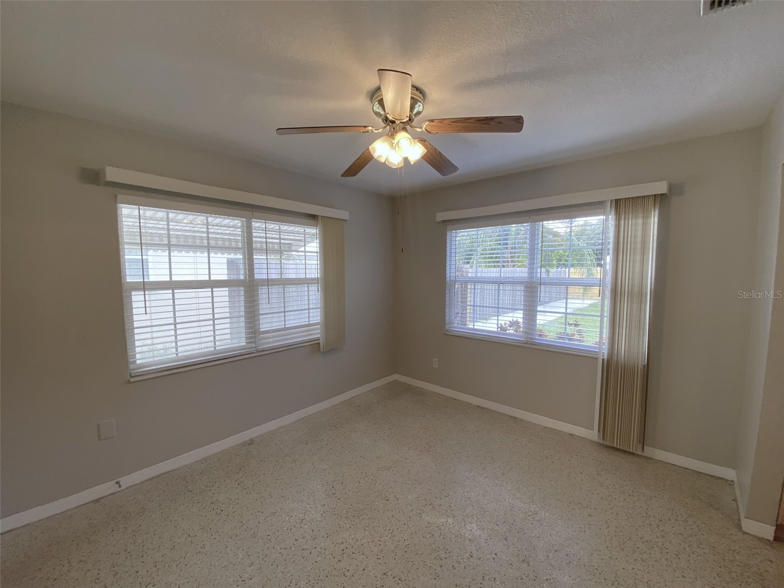 5545 3rd Ave N Saint Petersburg FL 33710 TB8505538 image22