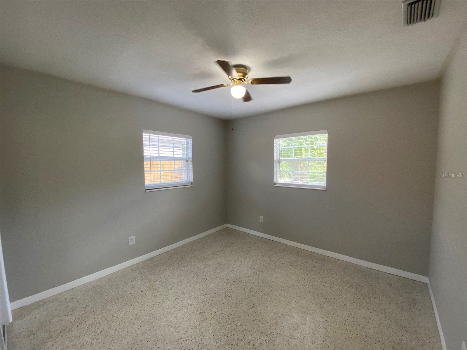 5545 3rd Ave N Saint Petersburg FL 33710 TB8505538 image42
