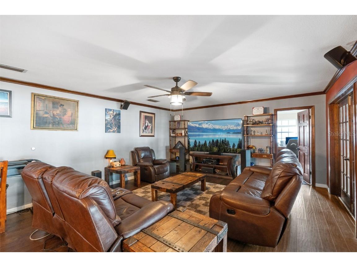 5545 Oak Lane Fruitland Park FL 34731 - LAKE GRIFFIN G5104680 image2