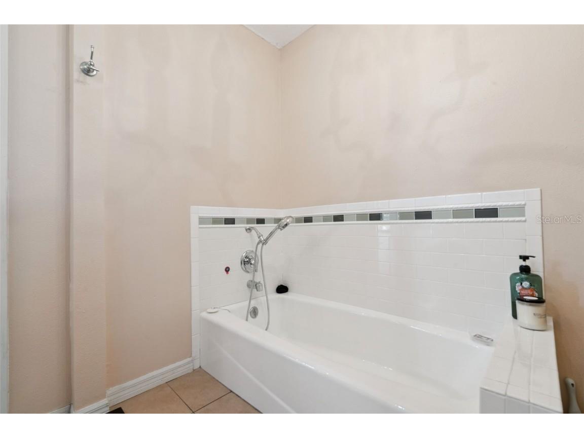 5545 Oak Lane Fruitland Park FL 34731 - LAKE GRIFFIN G5104680 image20