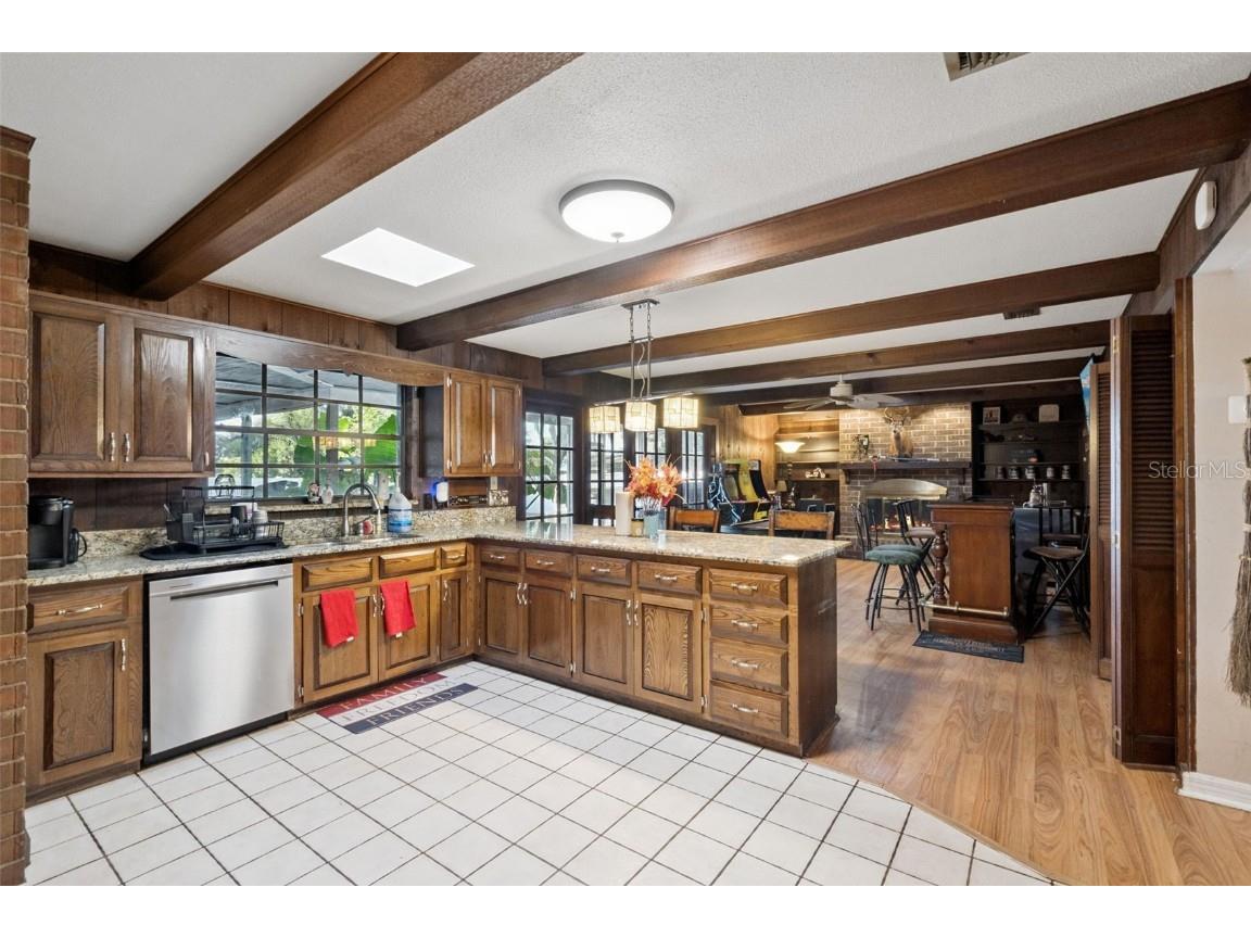 5545 Oak Lane Fruitland Park FL 34731 - LAKE GRIFFIN G5104680 image3