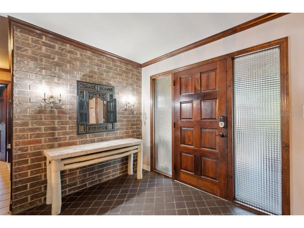 5545 Oak Lane Fruitland Park FL 34731 - LAKE GRIFFIN G5104680 image9