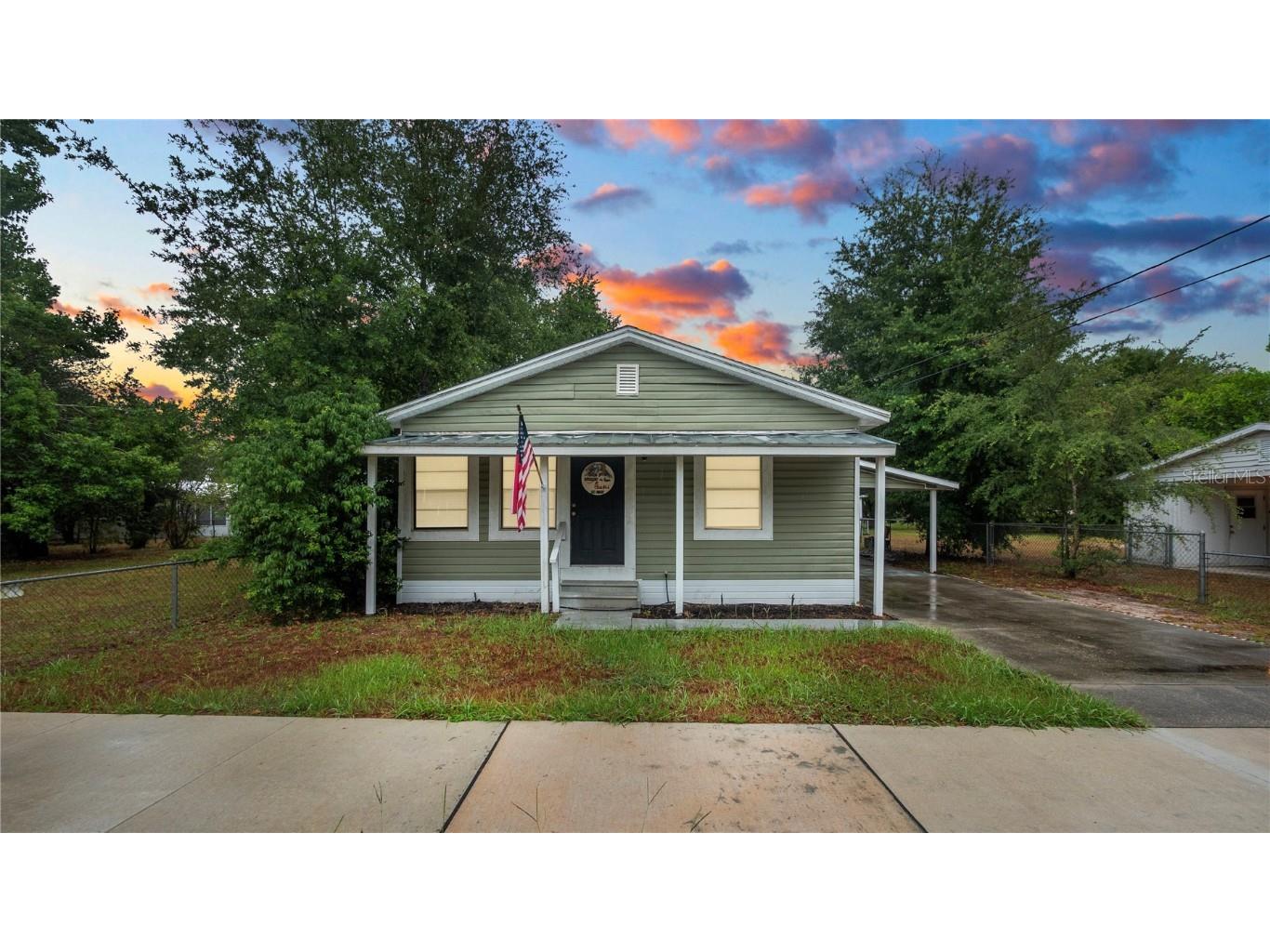 5546 5th Street Zephyrhills FL 33542 L4945442 image1